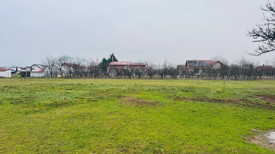 Parcele teren intravilan Fughiu - Poză 1