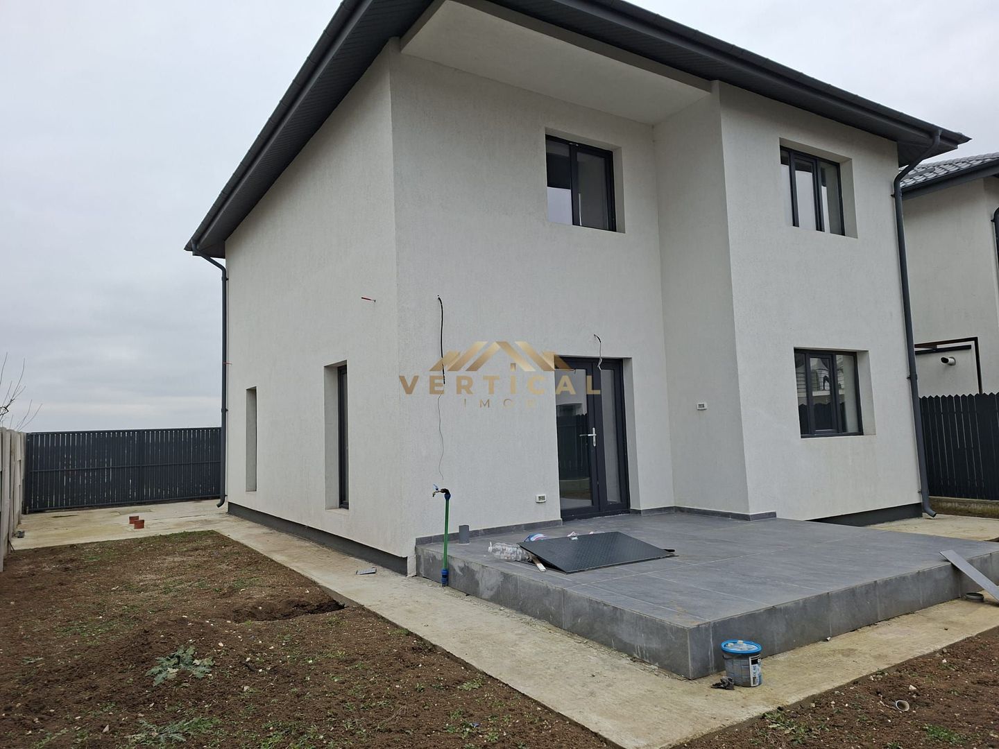 OCAZIE CENTRAL , ASFALT, UTILITATI !!! - Poză 1