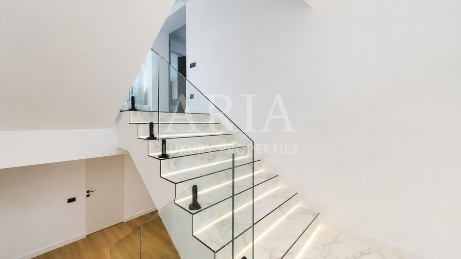 WATERFRONT VILLA | POOL - Poză 20