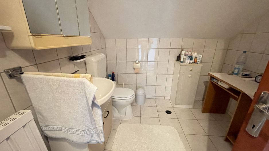 Casa de vanzare in zona Lipovei - Poză 15