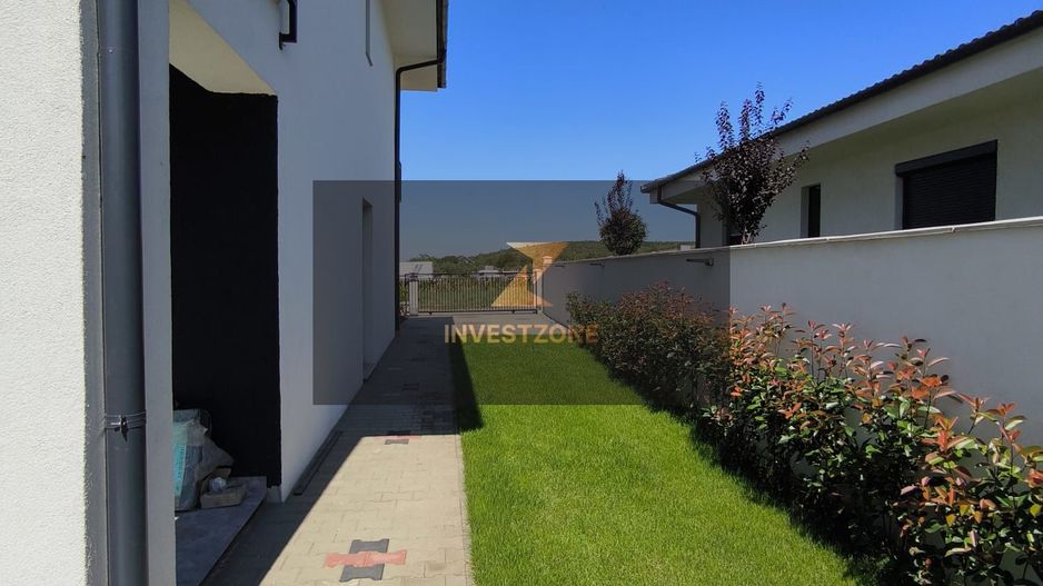 Casa lux de vanzare in  Oncea- Oradea - Poză 3