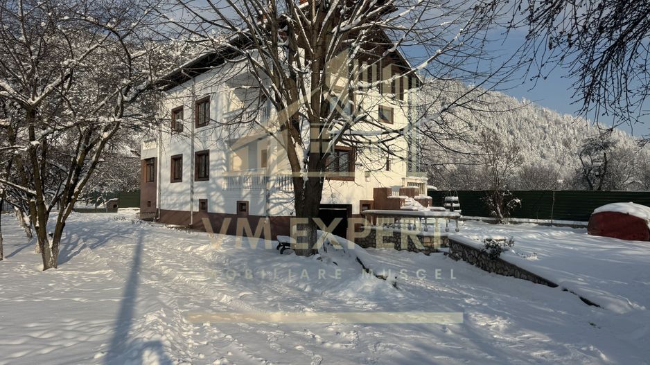 VILA S+P+E-306 MP, TEREN 2078 MP, CAMPULUNG - Poză 6