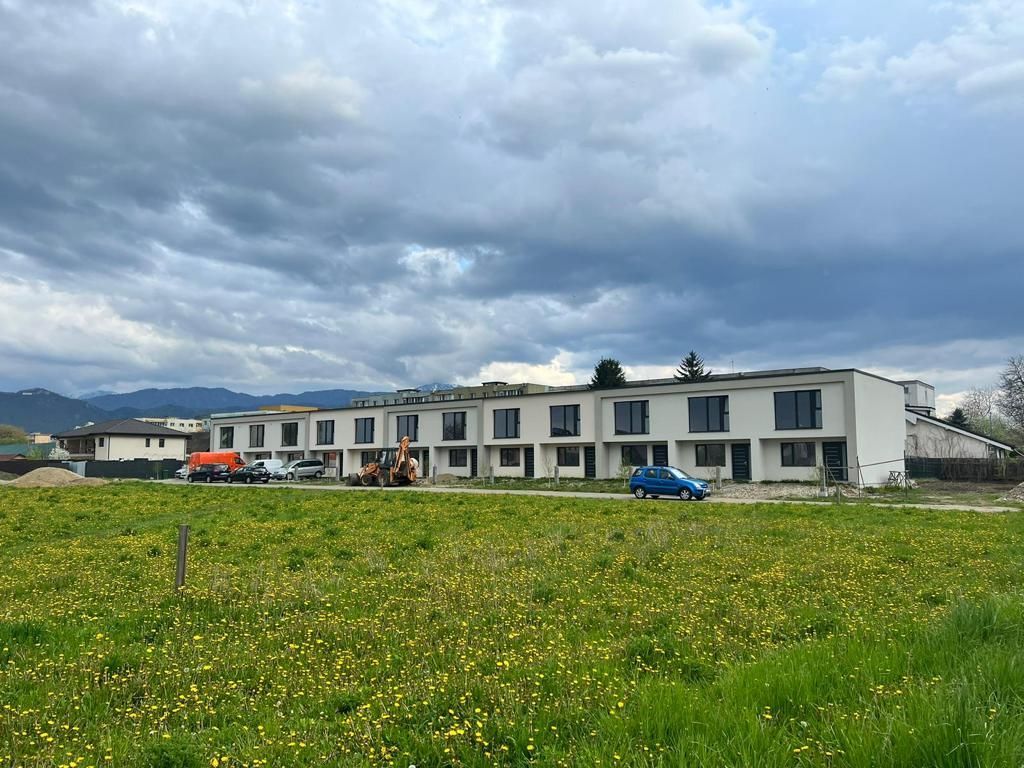 BARTOLOMEU,intravilan,intre case,suprafata de 774 mp,constructii P+2 - Poză 2