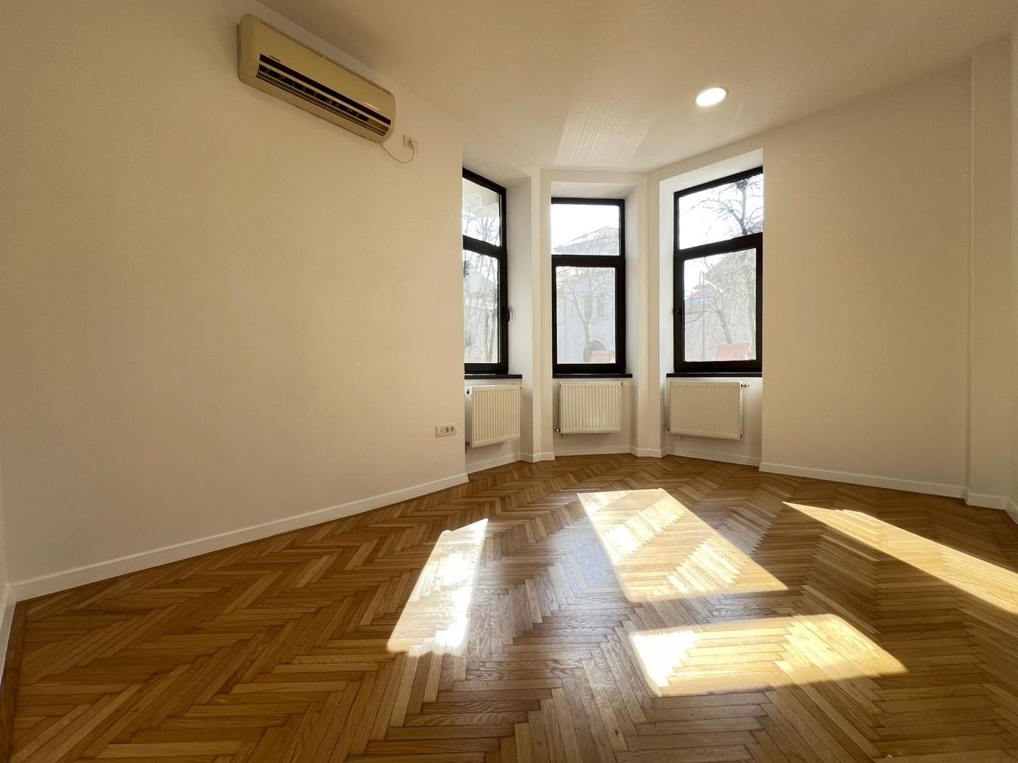 Vila "Roma" | Simbol Arhitectural Interbelic | Dorobanți Capitale - Poză 6