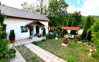 Casa 4 camere, anexe, recent renovata, foisor, teren 781mp, Izvoru, DB - Poză 14