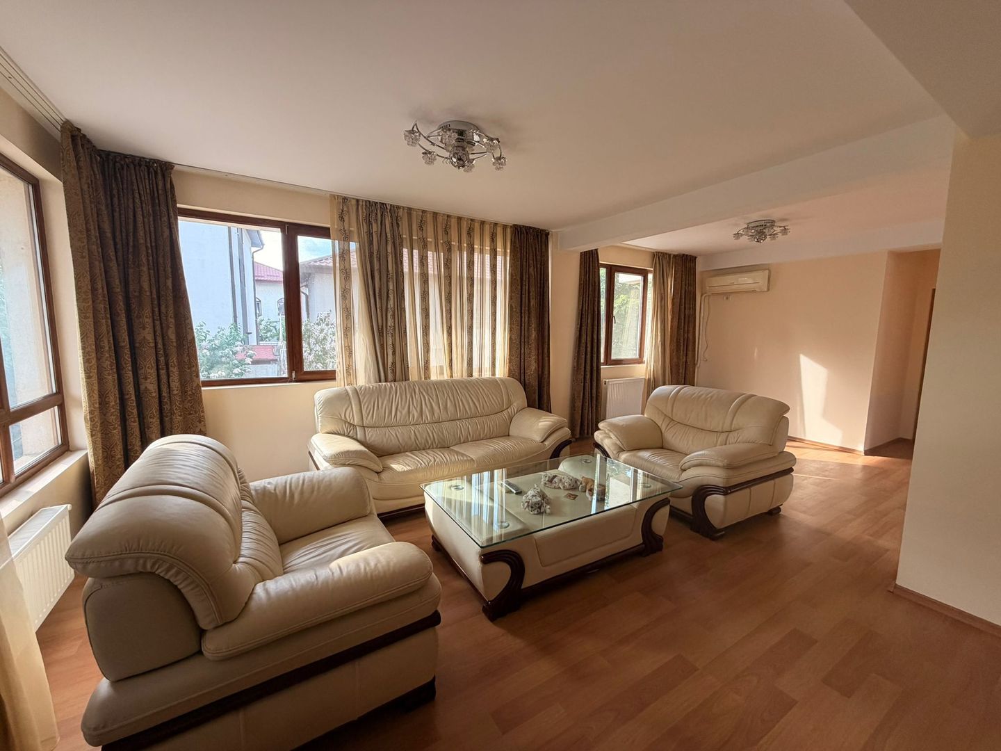 Apartament 3 camere spatios - Voluntari - 113 mp - Poză 1