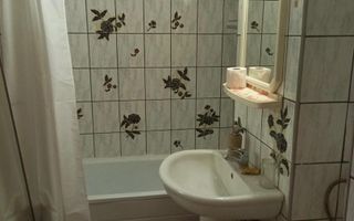 Apartament 3 camere 70 mp+balcon 4 mp- Zona Independentei - Poză 6