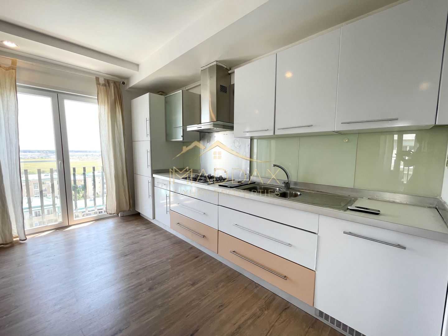 Apartament cu 3 camere // Complex Cosmopolis - Poză 8