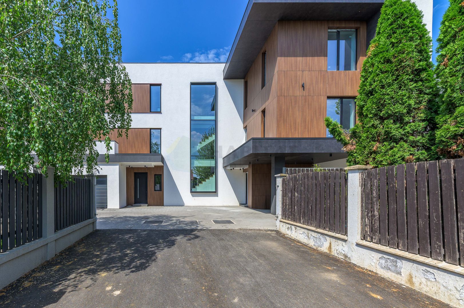 VILA IANCU NICOLAE, stil mediteranean, 5 dormitoare, 3 terase, gradina - Poză 19