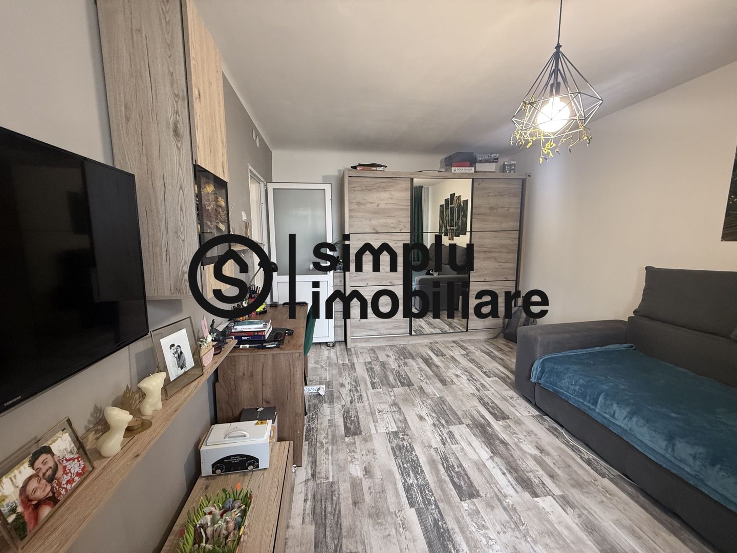 Garsoniera decomandata, etaj 3 / 4, Henri Coanda - 82 000 Euro - Poză 2