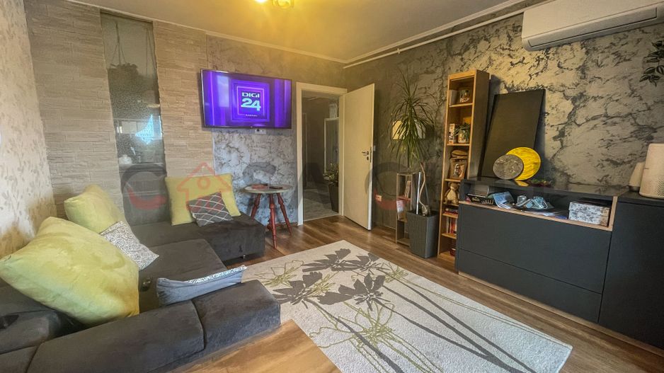 Apartament cu terasa generoasa si cu loc de parcare in subteran - view superb - Poză 2