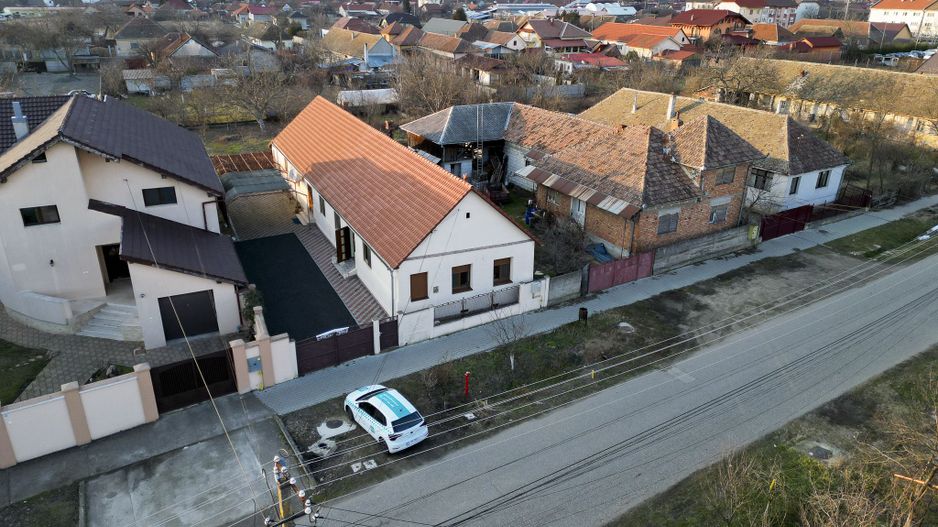 Casă cu 5 camere în Vladimirescu - Poză 30