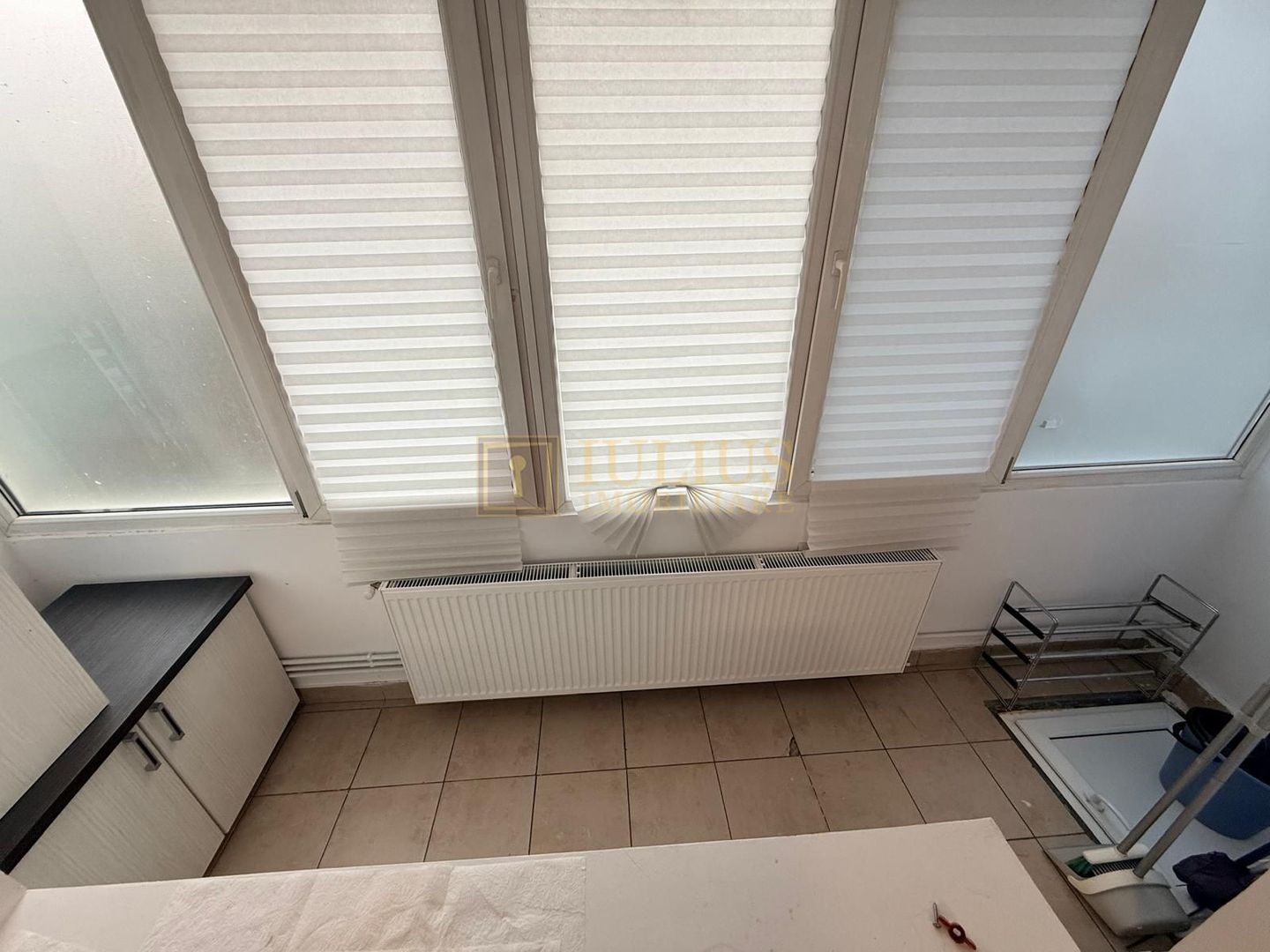 2 camere: living+dormitor, la 3 minute de Spitalul Jud, centrala proprie - Poză 16