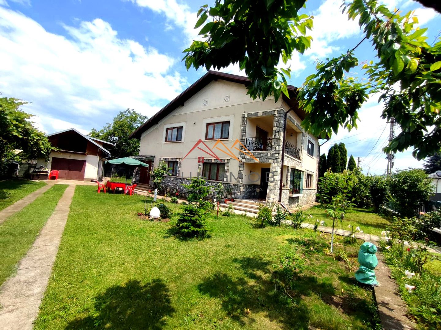 Casa P+E, 6 camere, teren 890 mp, cartier liniștit, Câmpina - Poză 1