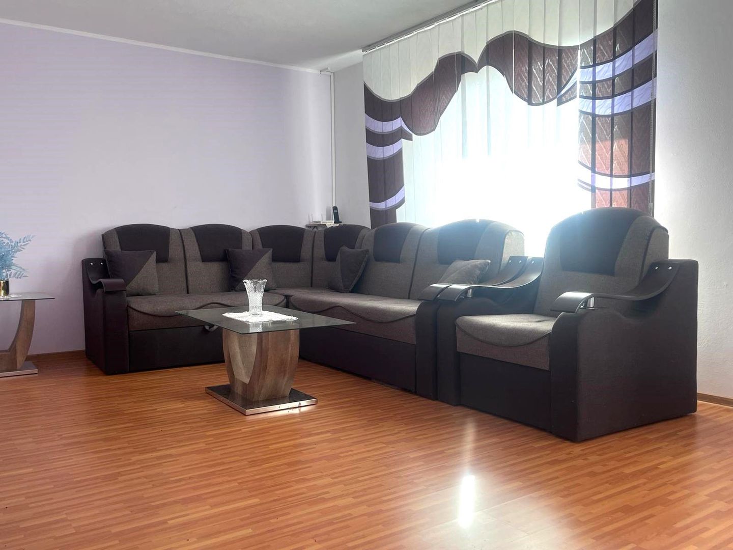 Priveliste frumoasa! Vanzare casa cu 3 camere in Sotanga! - Poză 9