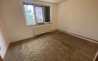 2 camere decomandate, etaj 2/4, cofetaria Sweet Escape - 95 000 Euro - Poză 2