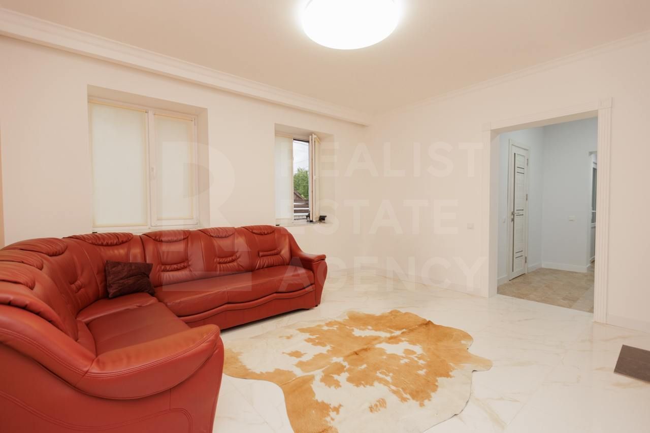 Vânzare, casă, 4 camere, str. Serghei Lazo, com.Sîngera - Poză 10