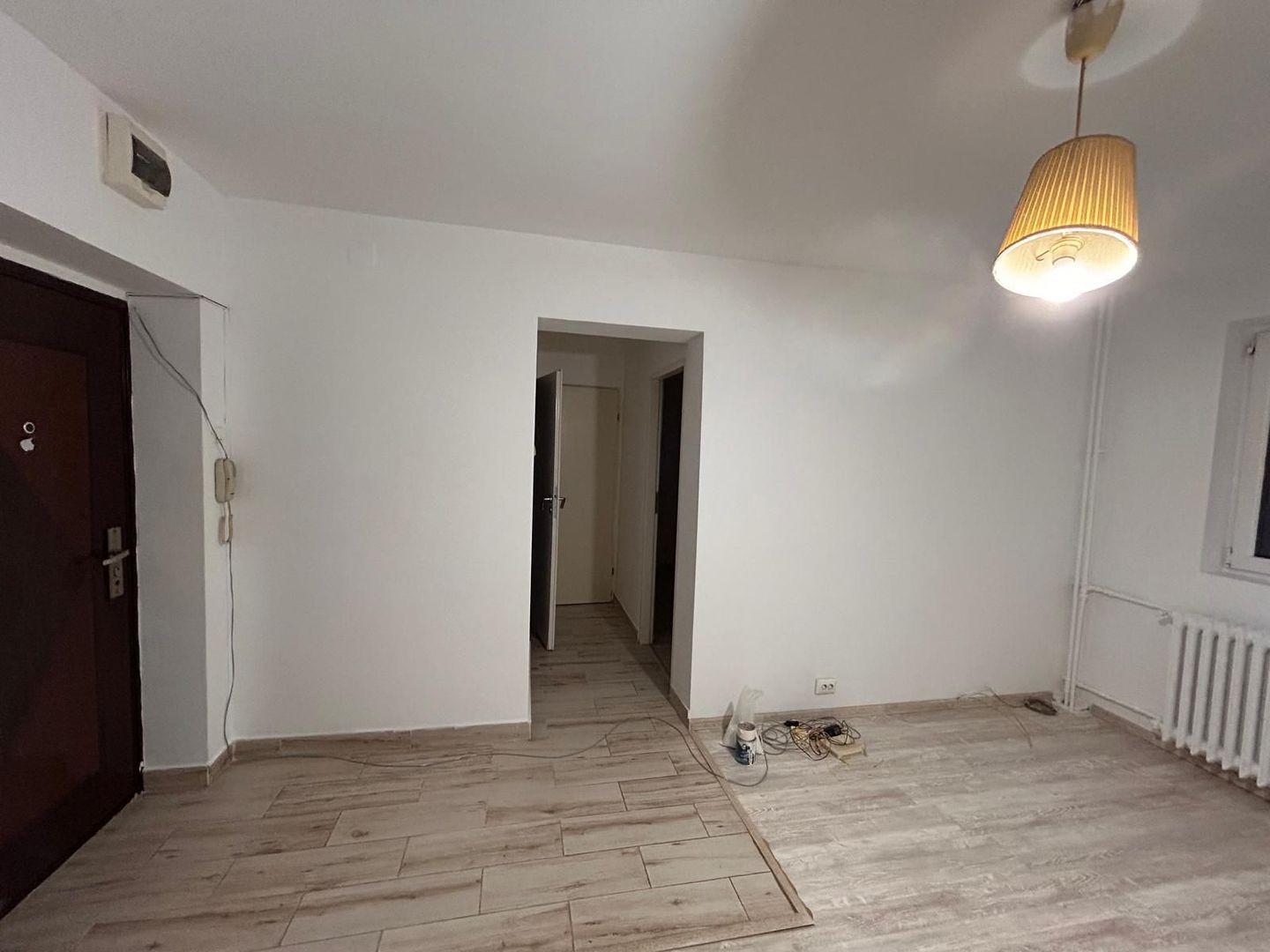 Apartament 2 camere, renovat, instalatii noi, parcare - Poză 7