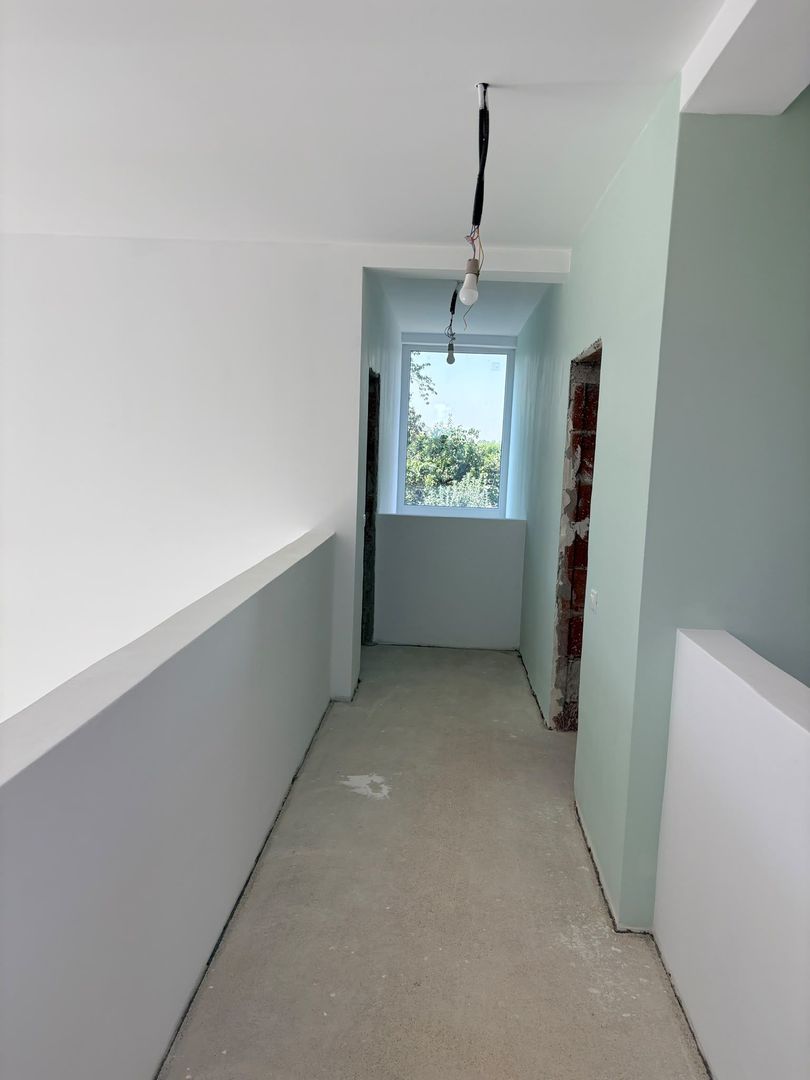 VILĂ CONTEMPORANĂ DE VÂNZARE – 450.000 €     COMISION% - Poză 6