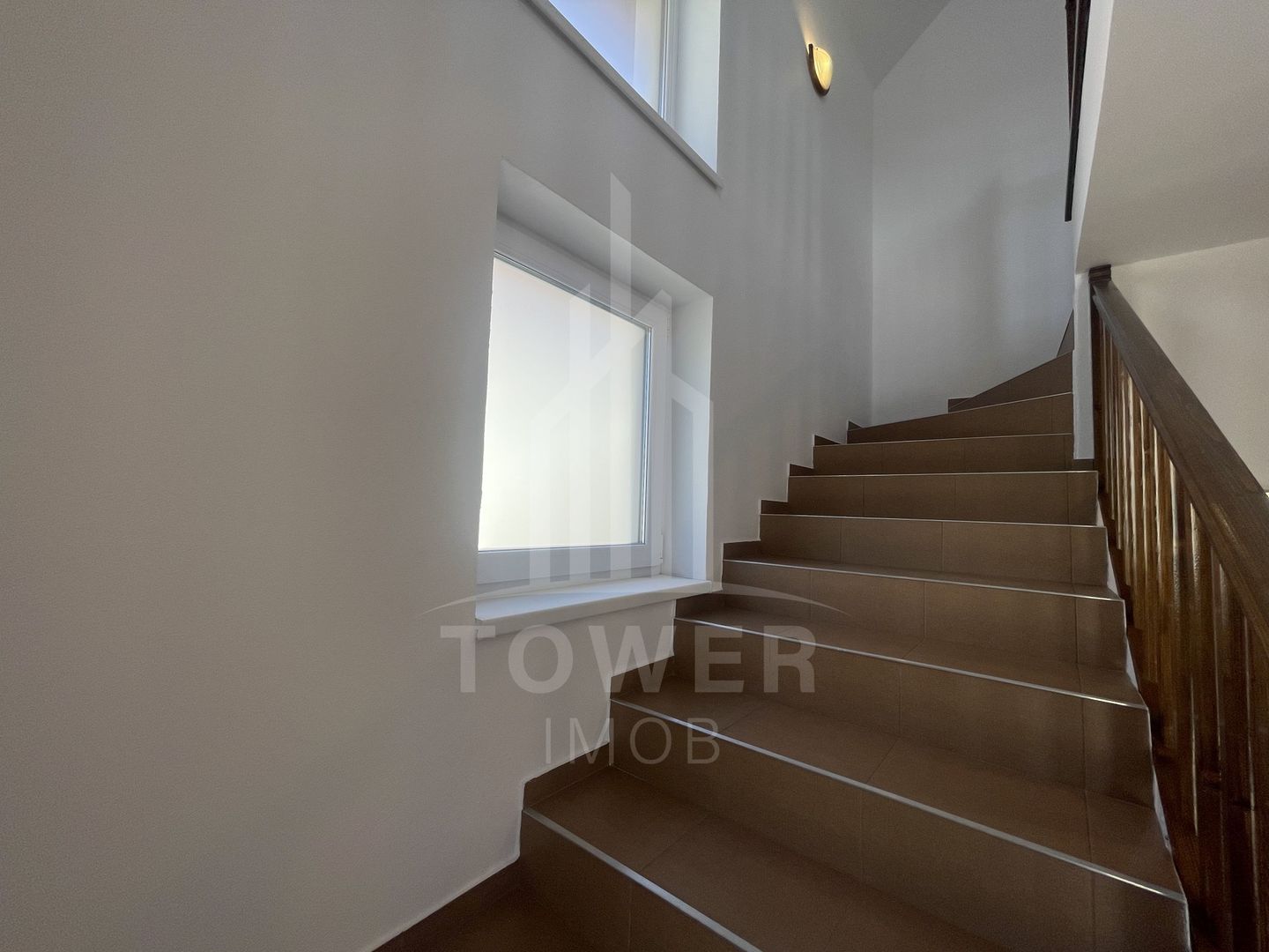 Casa individuala cu etaj - 125 mp utili-zona Belvedere - Poză 7