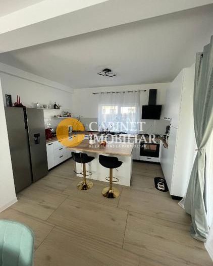 Casa Miroslava P+1 mobilata si utilata - Poză 6