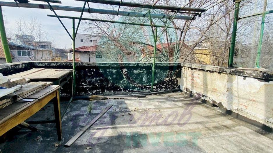 Vanzare jumatate de vila | Primaverii - Poză 8