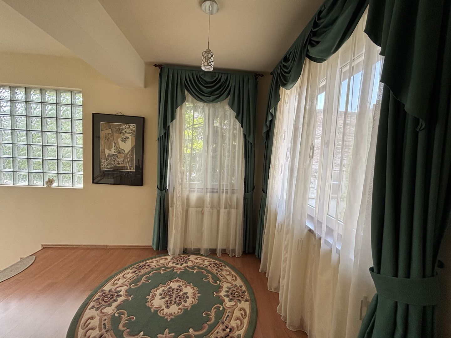 Apartament privat la casa la 5 minute de Piața Victoriei - Poză 34