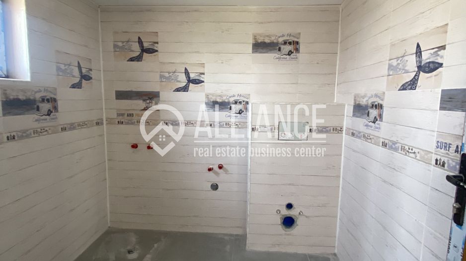 VALU LUI TRAIAN(COD 07) -Casa P+M 5 camere cu teren de 300 mp - Poză 3