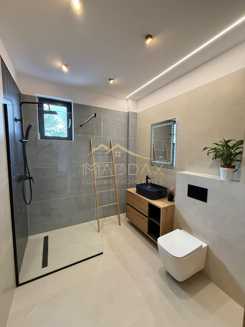 Vilă **6 camere  **451mp // Zona Iancu Nicolae - Poză 34