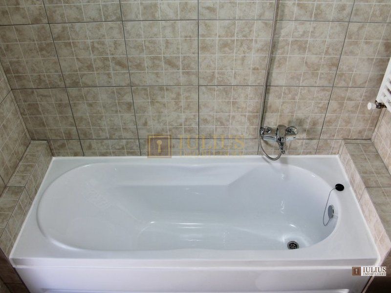 2 dormitoare, 80 mp utili, gradina si curte proprie de 300mp. - Poză 15