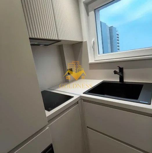 1 Camera Decomandata, Centru, P-ta Mihai Viteazu, Modern, Parcare - Poză 5