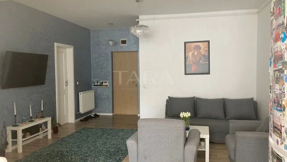 2 camere moderne, mobilate complet, cu parcare inclusă – gata de mutat - Poză 2