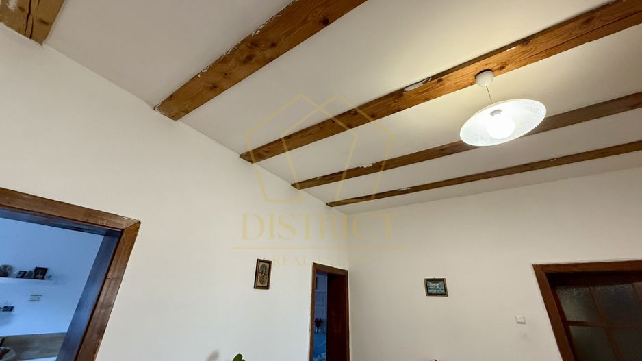 Duplex D+P+1E+M cu 7 camere | Utvin - Poză 18
