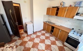 1 camera decomandat etaj 3 zona Buziasului - Poză 3