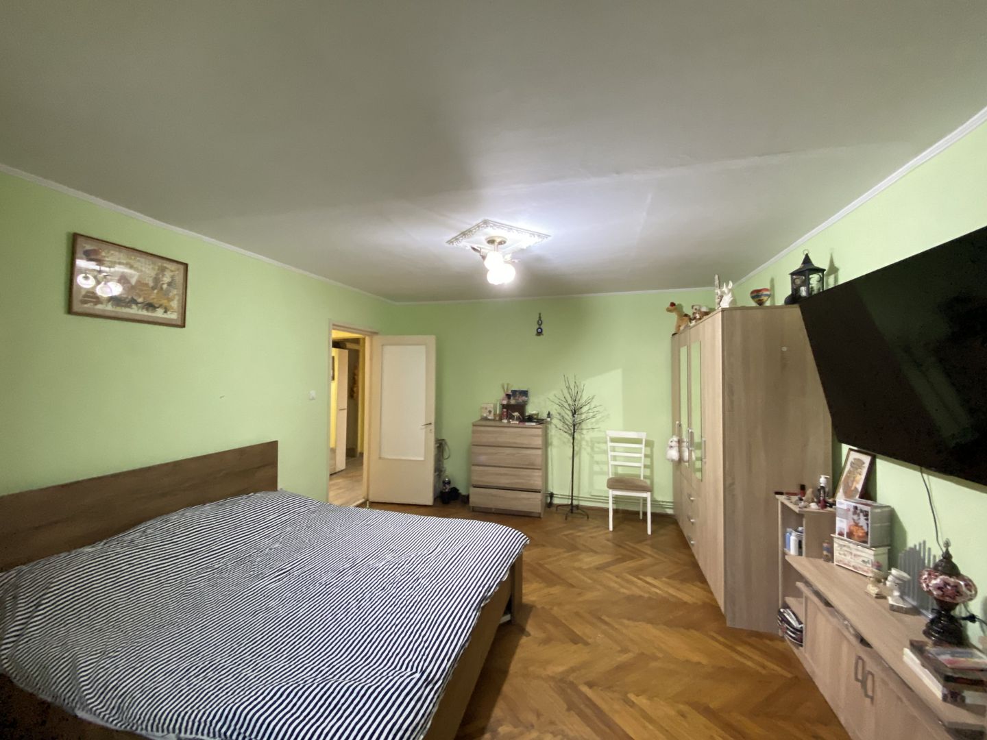 Apartament 3 Camere, Decomandat, 90mp, Etaj 2, Dambovita, COMISION 0% - Poză 2