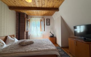 Proprietate cu front la rau si piscina exterioara in Baisoara - Poză 8