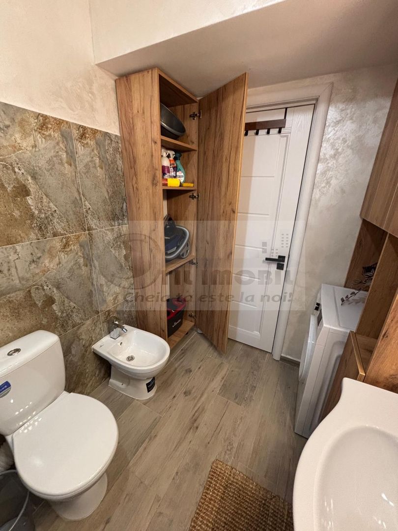 Apartament 4 camere, LUX, Capat CUG- 650 EURO - Poză 20