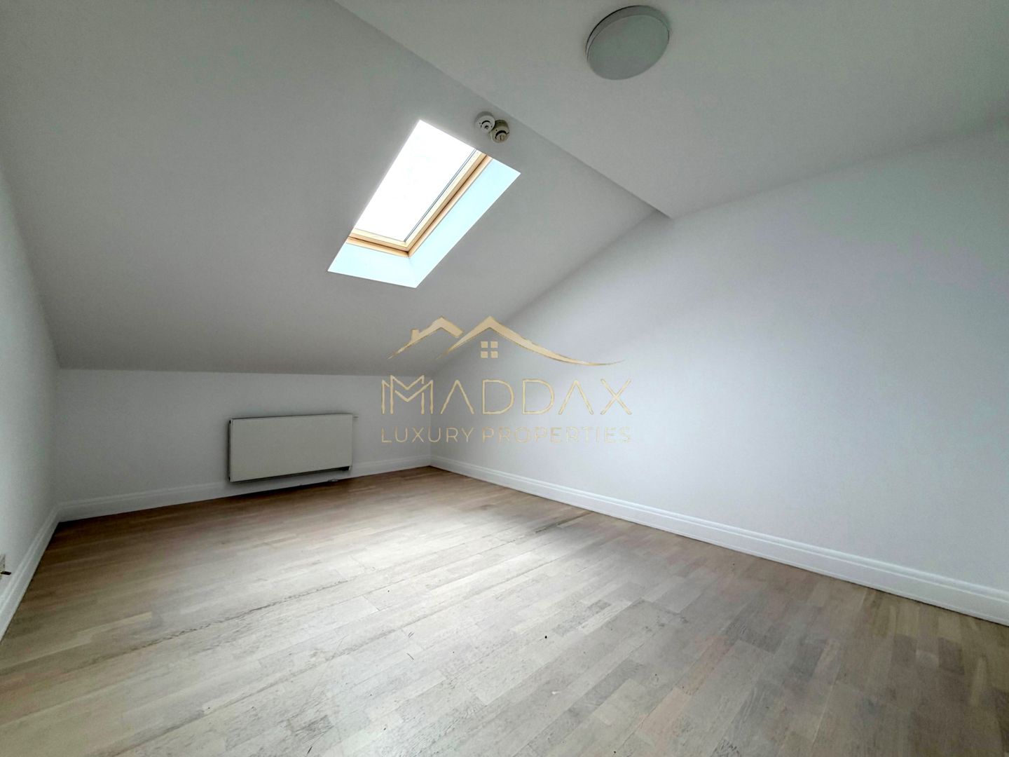 Vila cu 9 camere *900 teren* & piscina privata // Pipera - Poză 36