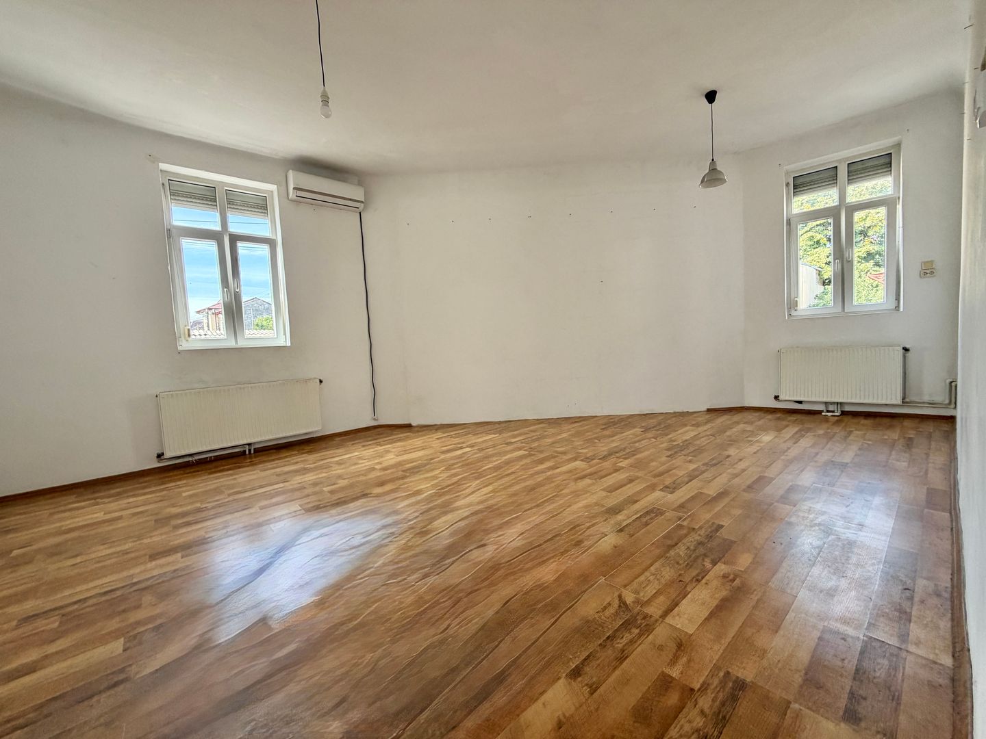Parte de casă cu 3 camere, curte proprie și teren – Str. Ion Baiulescu - Poză 14