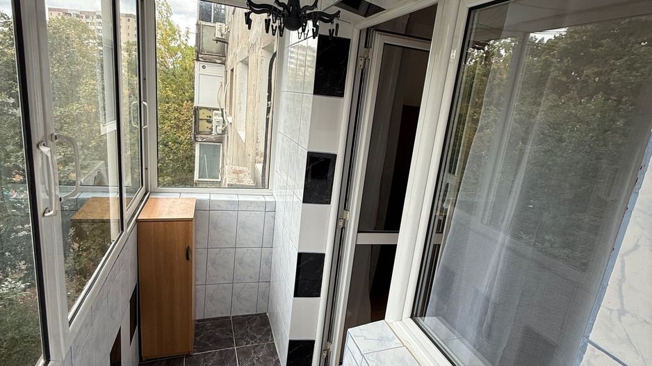 Apartament de 2 camere in zona Lujerului la 2 3 minute de metrou - Poză 1
