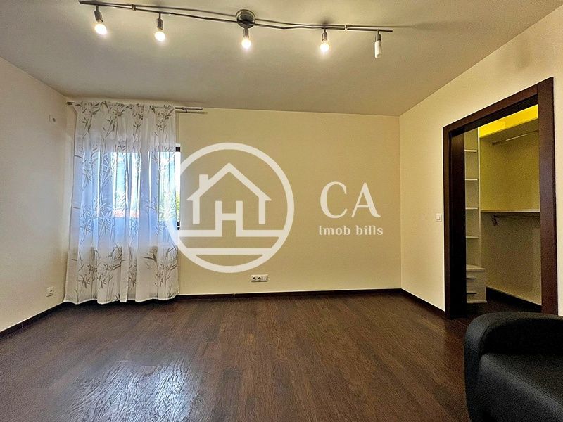 Apartament de închiriat cu 3 camere în zona Ultracentrală Oradea - Poză 6