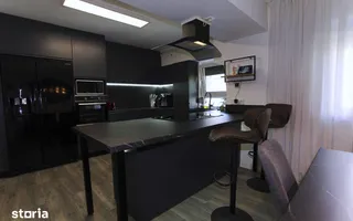 Apartament spatios renovat, Podu Iloaiei - 4 camere, pret 150.000 EUR - Poză 21