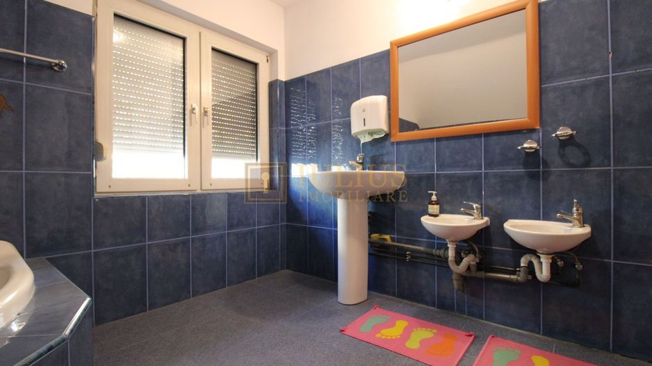 Casa ideala pentru activitati Comerciale. (gradinita, after school, ...) - Poză 35