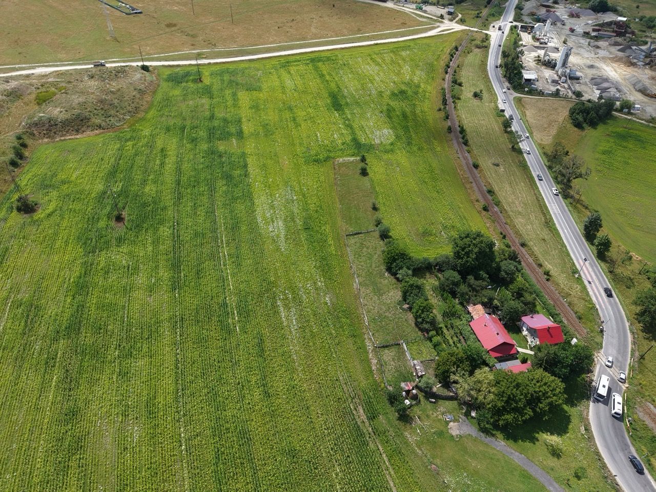 TEREN 5.001 MP – POZIȚIE EXCEPȚIONALĂ LA IEȘIREA DIN ZĂRNEȘTI - Poză 8