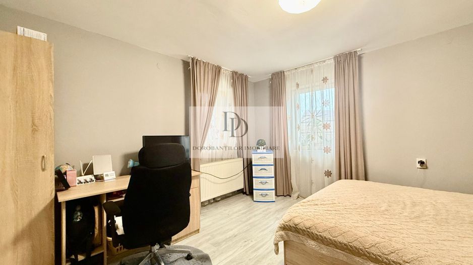 Vanzare 3 case | Teren 1400 mp | Garaj auto + Anexe - Poză 7