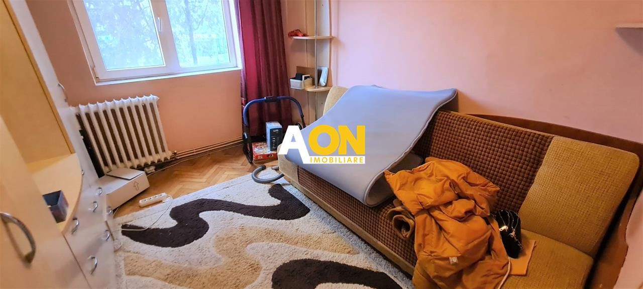 Apartament cu 4 Camere, Etaj 1, Zona Cetate - Poză 5