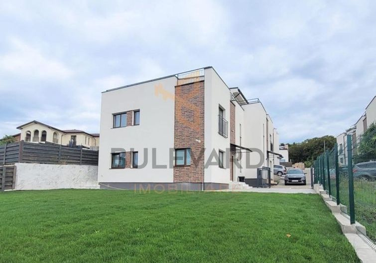 Casa de inchiriata cu Jacuzzi, zona Voronet - Poză 1