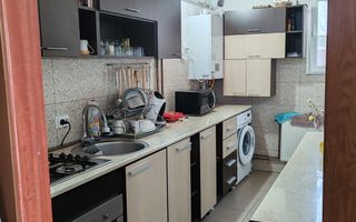 Casa parter+mansarda si teren in Lipovat, Vaslui - Poză 8