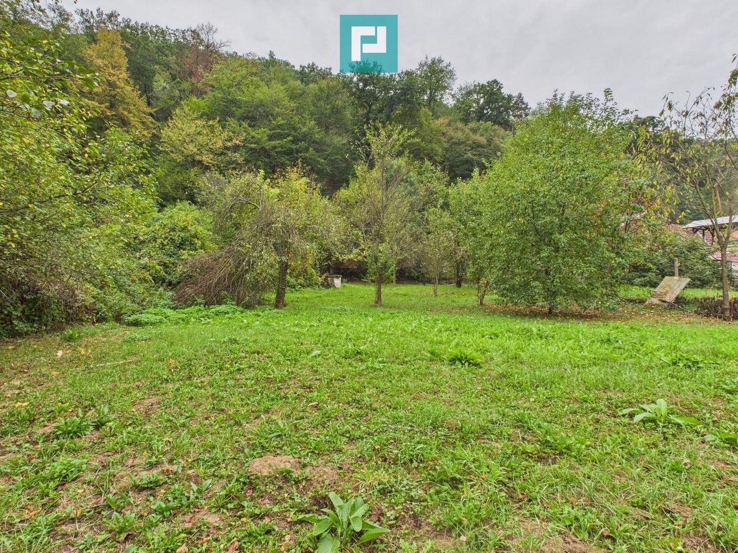 Teren de 1440mp în Lipova pentru o casă de vacanță - Poză 2