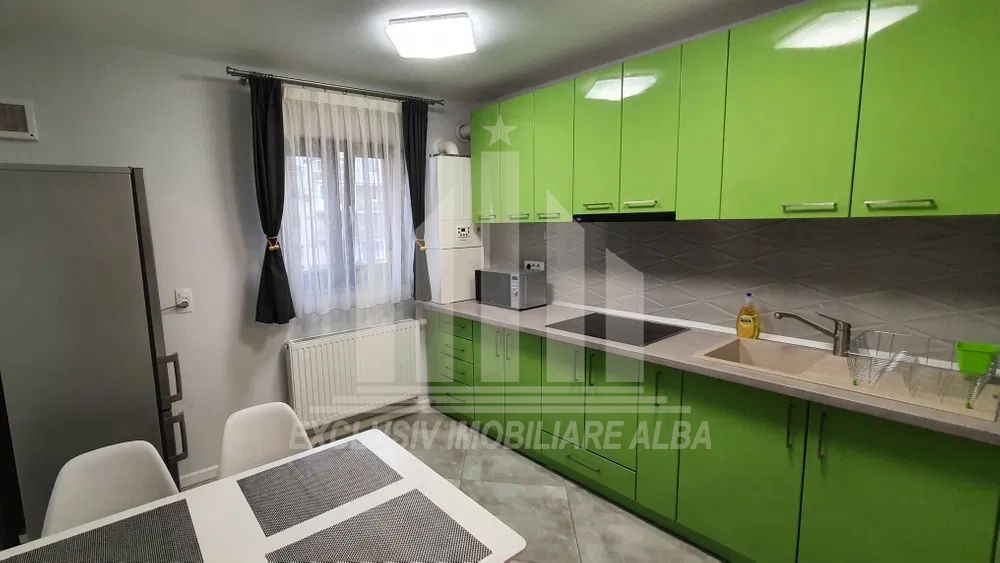 Inchiriez apartament 2 camere zona Cetate - Poză 3